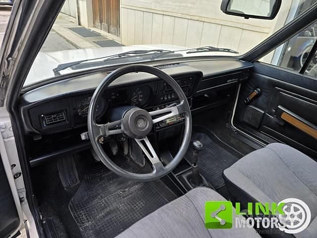 Usata Alfa Romeo Alfasud 68 CV (50 kW) 1983 Bianco Berlina