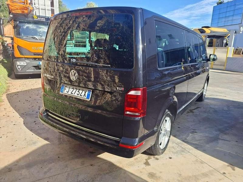 Usata VW Caravelle 150 CV (110 kW) 2017 Nero Station wagon