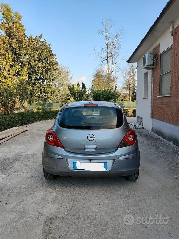 Usata Opel Corsa 60 CV (44 kW) 2009 Grigio Utilitaria
