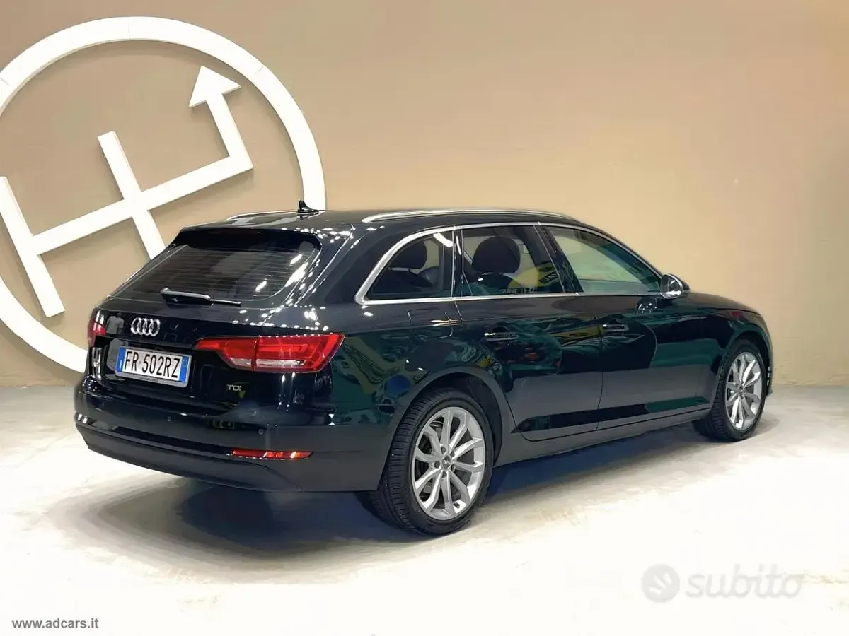 Usata Audi A4 Business 150 CV (110 kW) 2018 Nero Station wagon