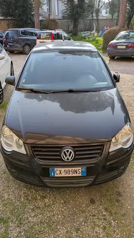 Usata VW Polo Trendline 64 CV (47 kW) 2005 Nero Utilitaria