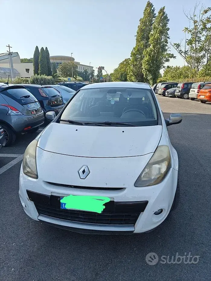 Usata Renault Clio III 75 CV (55 kW) 2012 Bianco Berlina