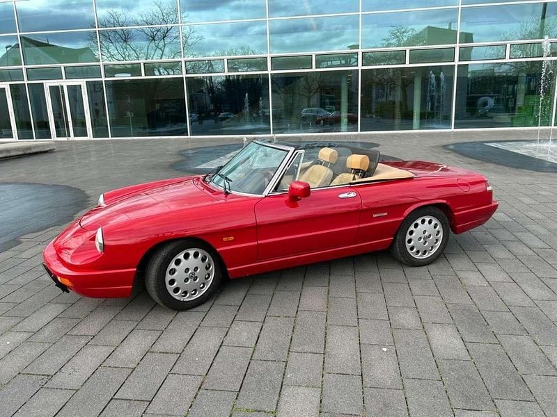 Rosso Usata 1991 Alfa Romeo Spider Cabrio | 25.900 € - Immagine 1/3