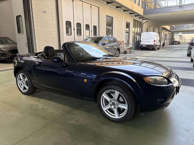 Usata Mazda MX5 High 126 CV (92 kW) 2007 Blu/azzurro Cabrio