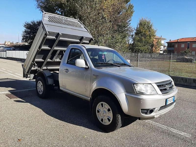 Grigio Usata 2009 Tata Xenon Pick-up | 8800 € (Molto cara) - Immagine 1/4