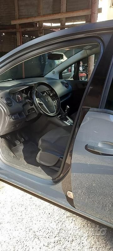 Usata Opel Meriva 120 CV (88 kW) 2013 Grigio Monovolume