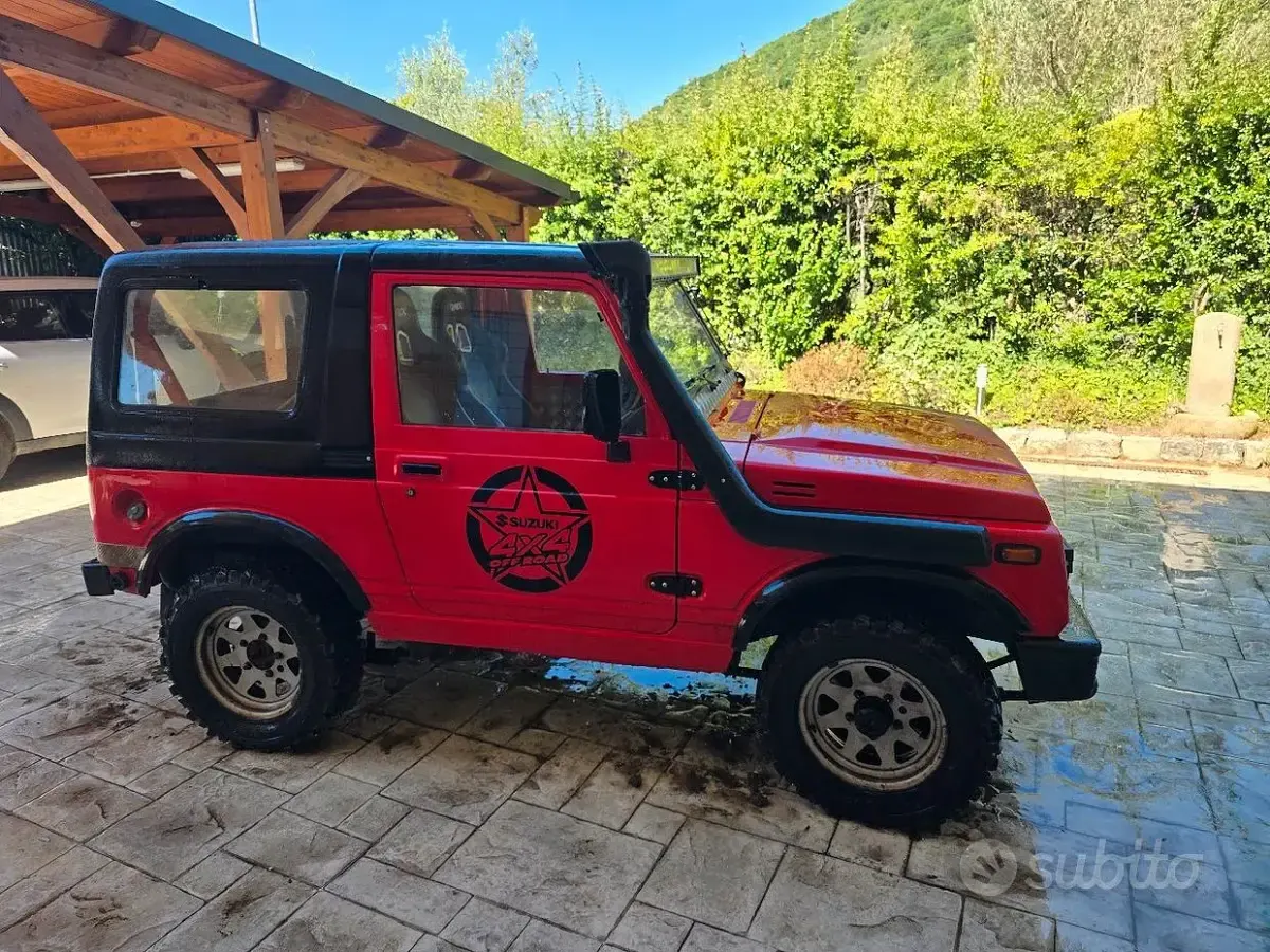 Usata Suzuki Samurai 1998 Rosso SUV