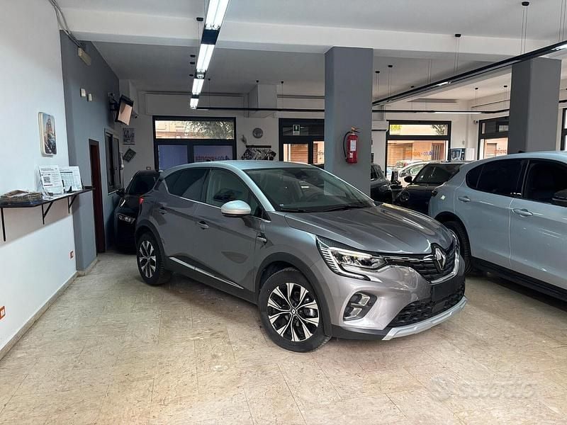 Usata Renault Captur Techno 91 CV (66 kW) 2024 Nero SUV