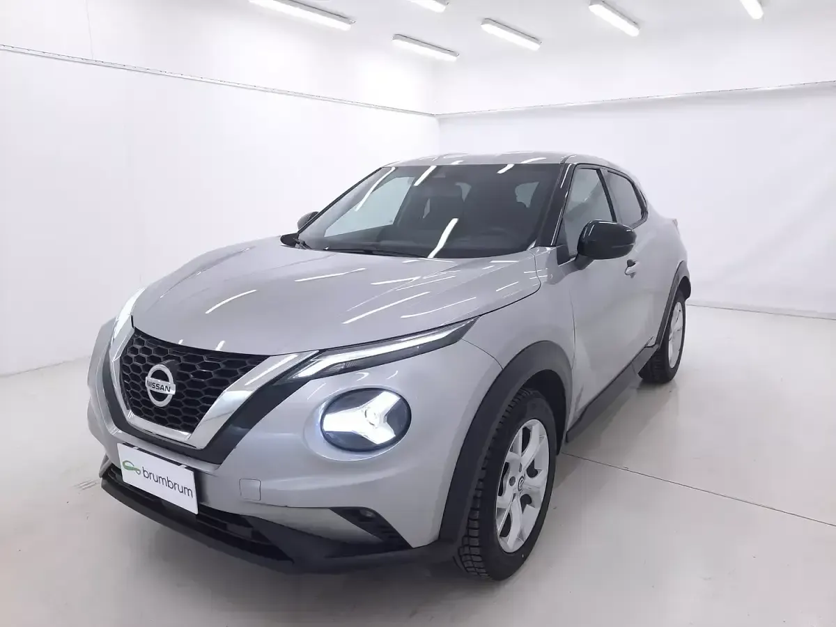 Usata Nissan Juke N-Connecta 114 CV (83 kW) 2021 Argentoargento SUV