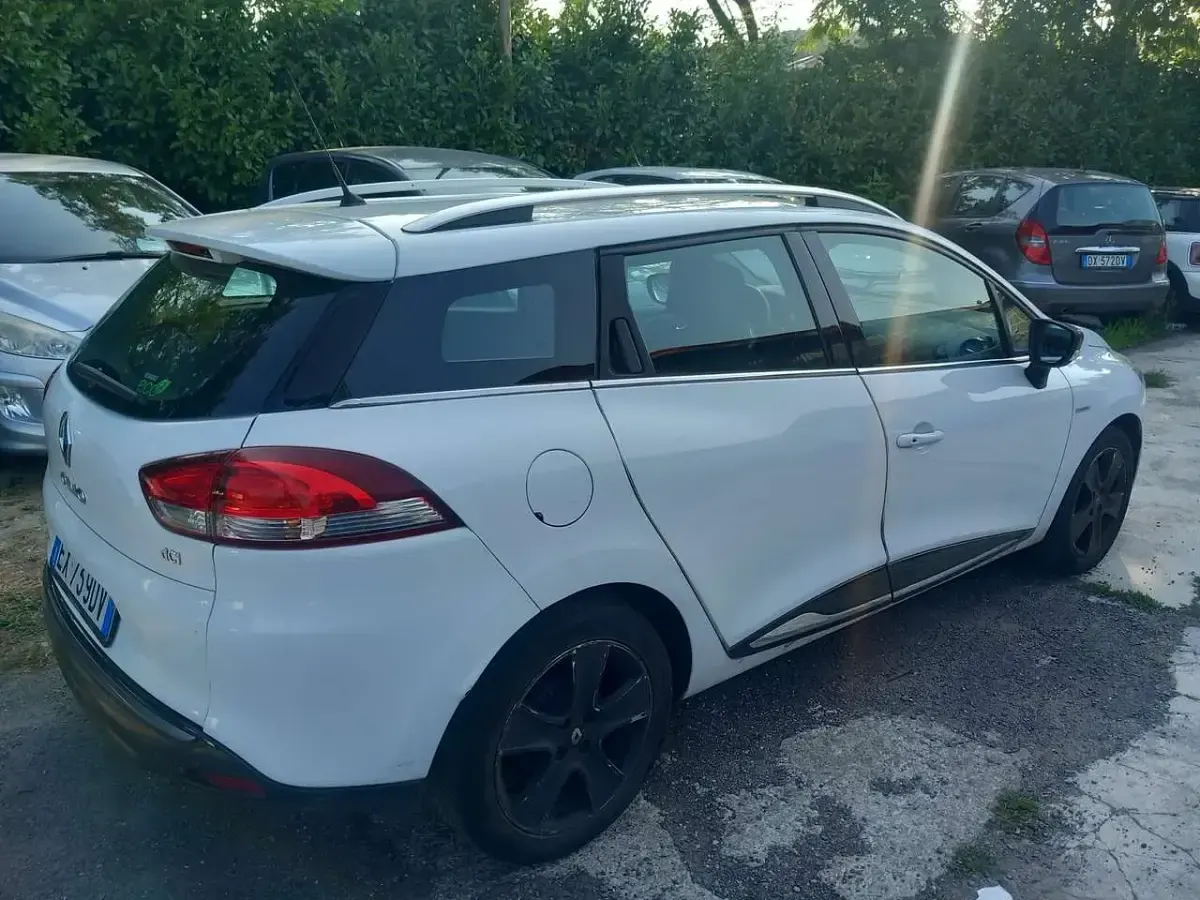 Usata Renault Clio 90 CV (66 kW) 2014 Bianco Station wagon
