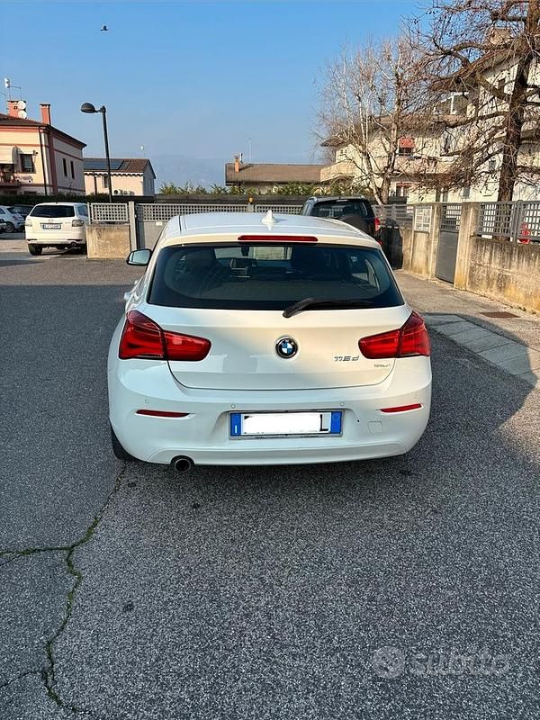 Usata BMW 116 116 CV (85 kW) 2019 Bianco Utilitaria