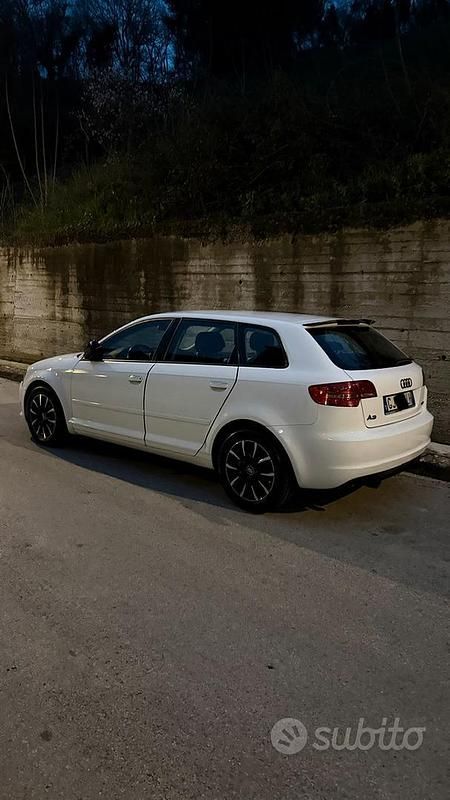 Usata Audi A3 Attraction 140 CV (102 kW) 2012 Bianco Utilitaria