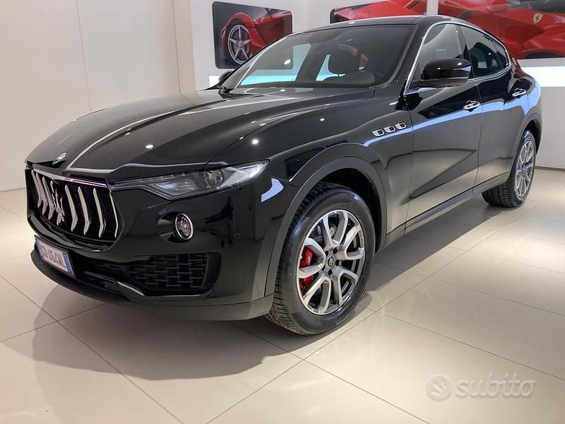 Usata Maserati Levante 250 CV (183 kW) 2021 Nero SUV