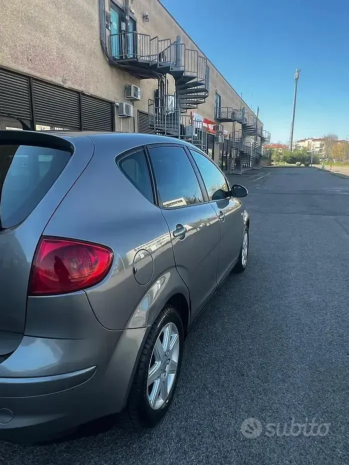 Usata Seat Altea 105 CV (77 kW) 2007 Grigio Berlina