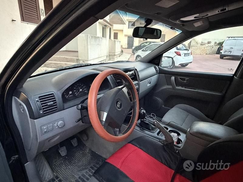 Usata Kia Sorento 140 CV (102 kW) 2006 Nero SUV