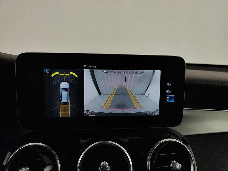 Usata Mercedes GLC220 Premium 194 CV (142 kW) 2021 Grigio selenite metallizzato SUV
