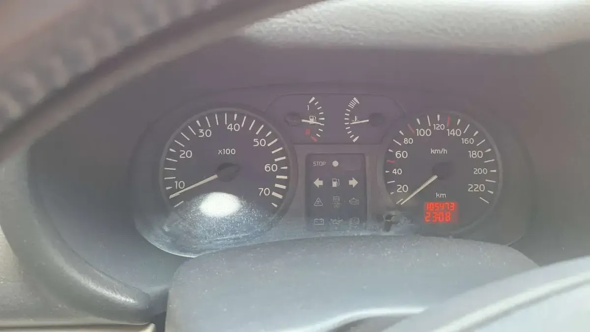 Usata Renault Clio II Expression 75 CV (55 kW) 2003 Bianco Berlina