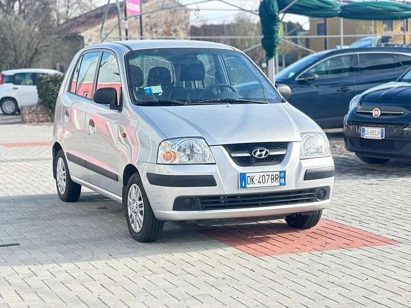 Argento Usata 2007 Hyundai Atos Style Due volumi | 2999 € (Buon prezzo) - Immagine 1/4