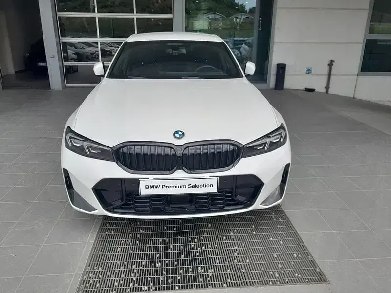 Begagnad BMW 320 M Sport 190 HK (139 kW) 2025 Other Halvkombi