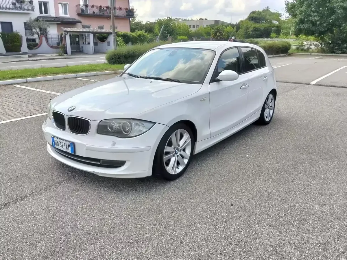 Usata BMW 116 116 CV (85 kW) 2007 Bianco Utilitaria