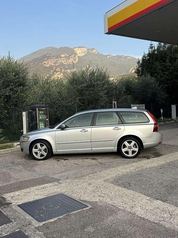 Usata Volvo V50 Summum 136 CV (100 kW) 2008 Grigio Station wagon