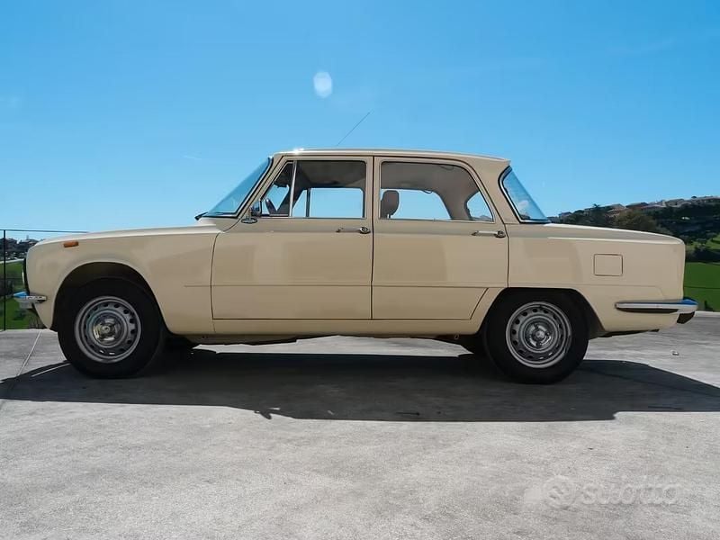 Occasion Alfa Romeo Giulia Super 89 PK (65 kW) 1970 Sedan