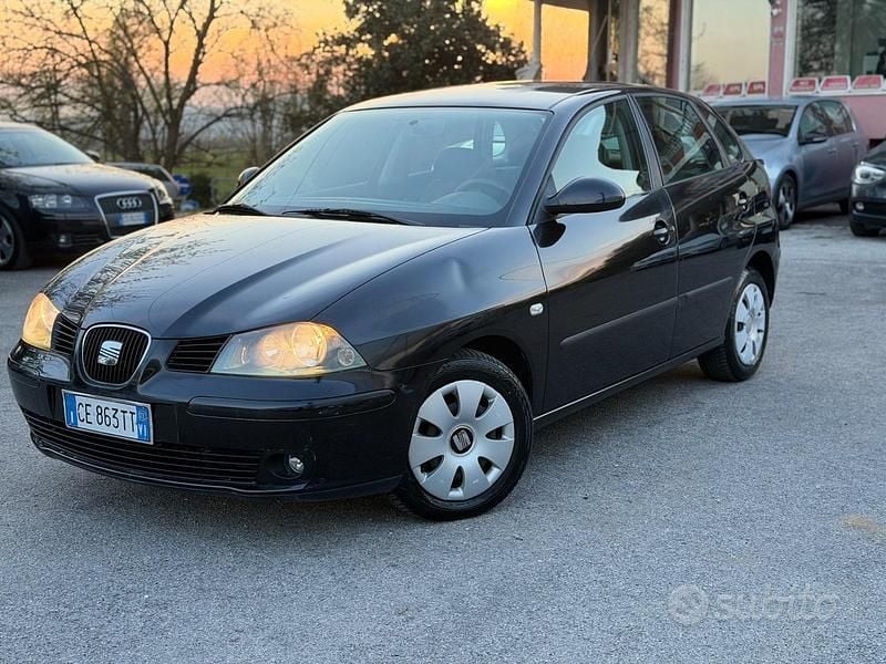 Usata Seat Ibiza Sport 101 CV (74 kW) 2003 Nero Utilitaria