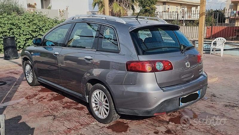Usata 2008 Fiat Croma Tre volumi | 3000 € (Cara) - Immagine 1/4