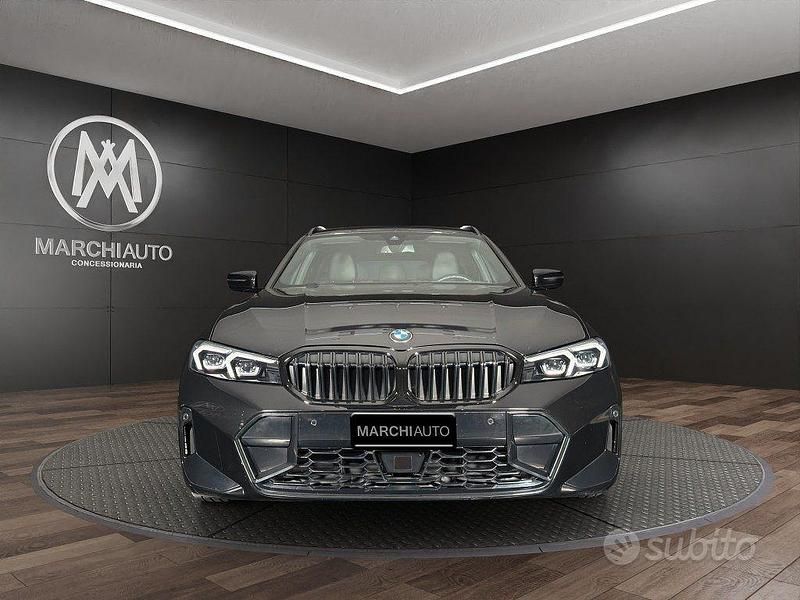 Gebraucht BMW 318 M Sport 150 PS (110 kW) 2024 Schwarz Kombi