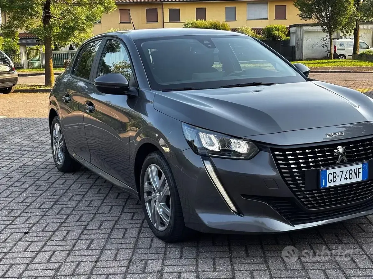 Usata Peugeot 208 Active 75 CV (55 kW) 2020 Grigio Utilitaria