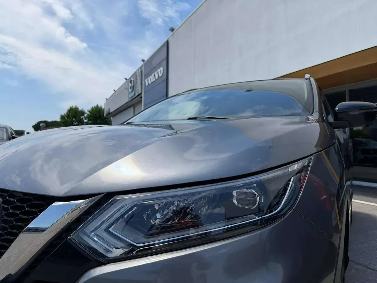 Usata Nissan Qashqai Tekna 159 CV (116 kW) 2020 Grigio SUV