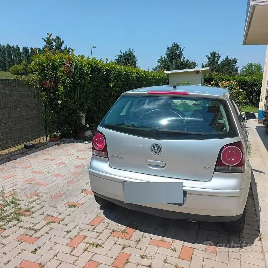 Usata VW Polo 75 CV (55 kW) 2008 Grigio Utilitaria