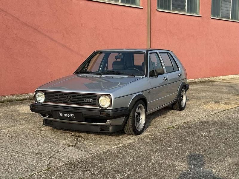 Usata VW Golf II GTD 69 CV (50 kW) 1984 Argento Utilitaria