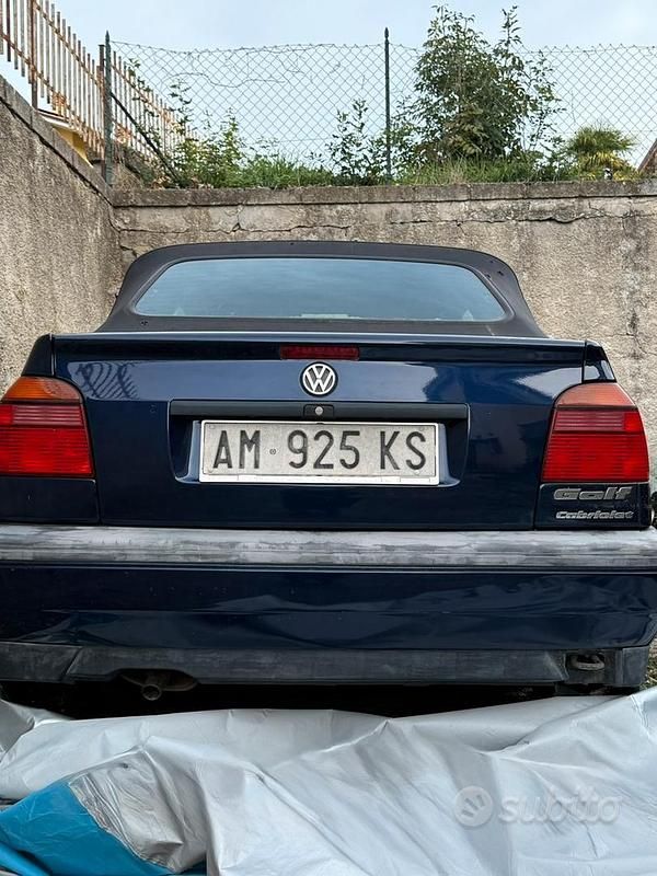 Usata VW Golf III 75 CV (55 kW) 1997 Blu Cabrio