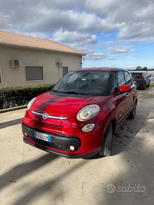 Rosso Usata 2016 Fiat 500L Living Monovolume | 5990 € (Super prezzo) - Immagine 1/4