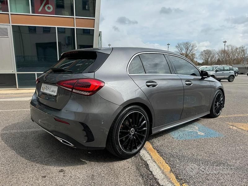 Usata Mercedes A180 Premium 116 CV (85 kW) 2019 Berlina