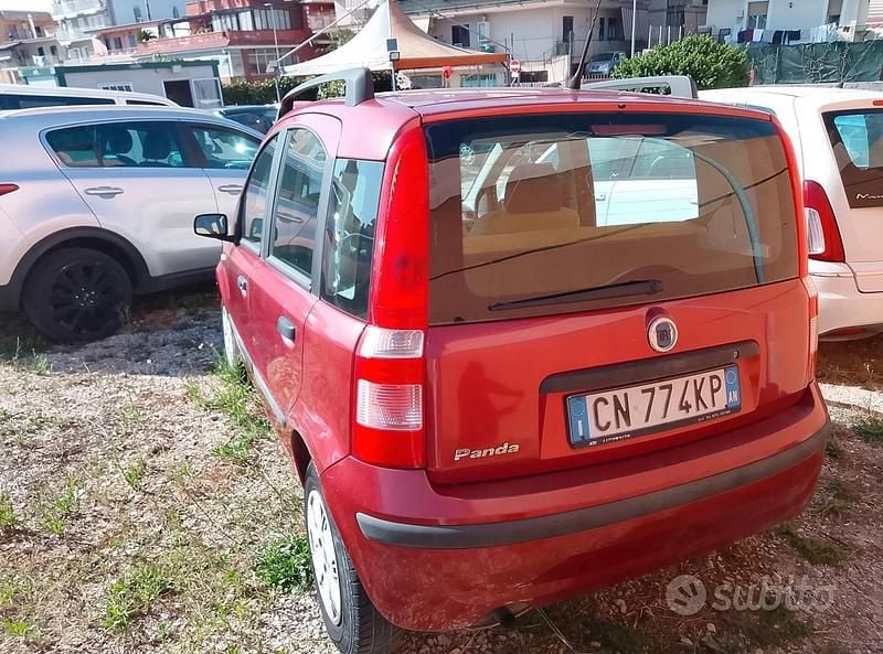 Usata Fiat Panda Dynamic 59 CV (43 kW) 2005 Rosso Berlina