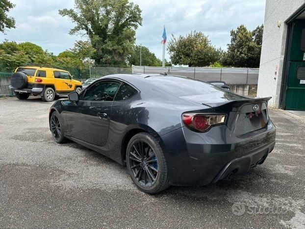Usata Subaru BRZ 200 CV (147 kW) 2013 Grigio Coupé