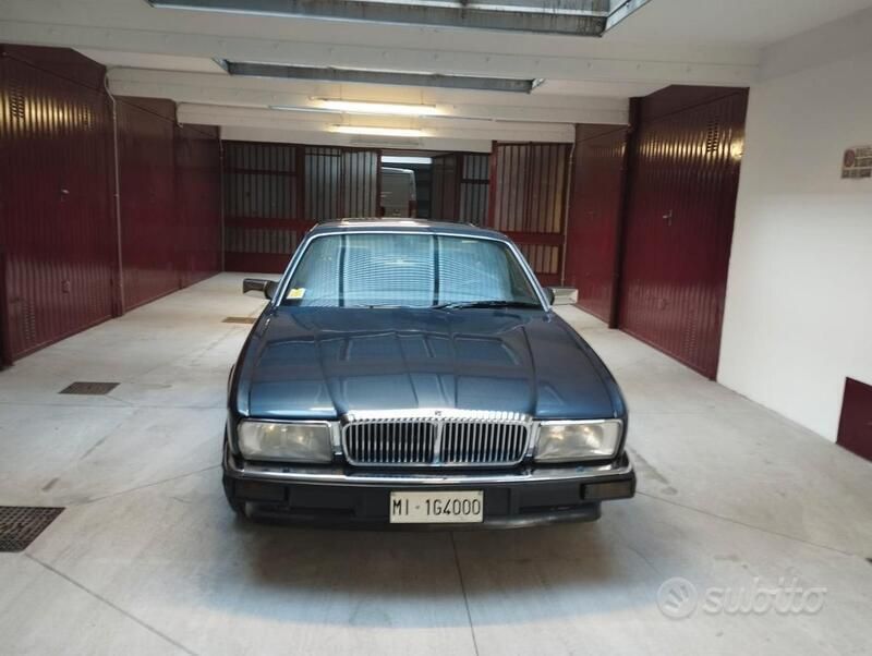 Blu Usata 1987 Jaguar XJ Tre volumi | 9500 € - Immagine 1/4