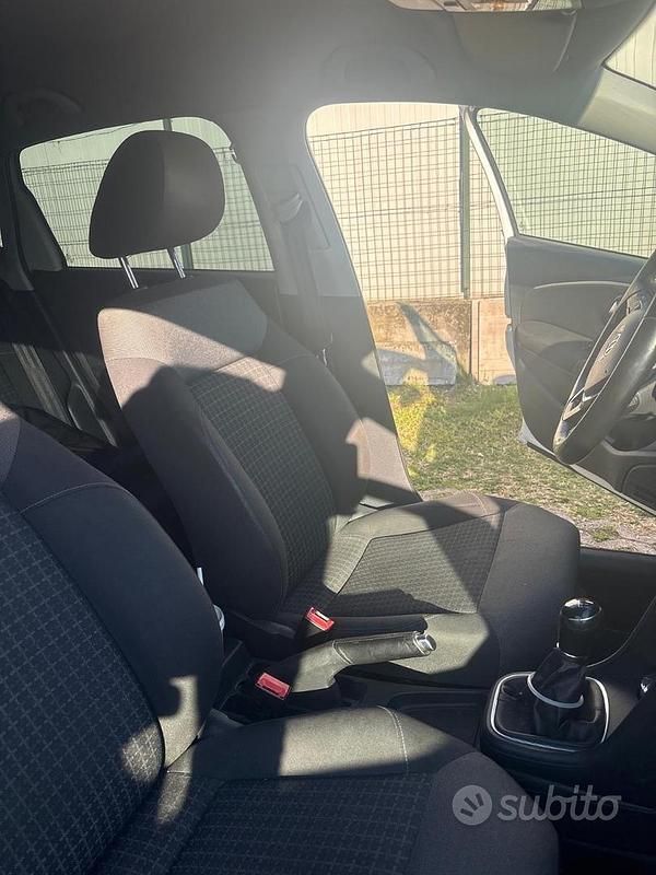 Usata VW Polo Comfortline 75 CV (55 kW) 2017 Bianco Berlina