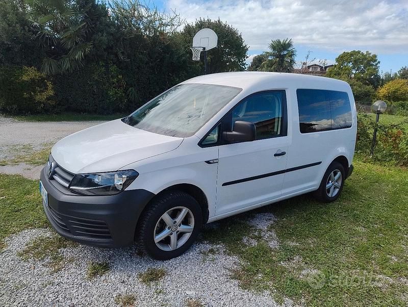 Usata VW Caddy 2019 Bianco Monovolume