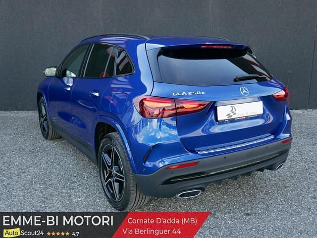 Usata Mercedes GLA250 AMG Line Premium 218 CV (160 kW) 2024 Blu SUV