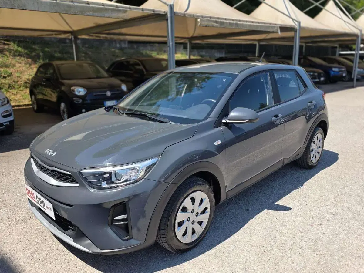 Usata Kia Stonic Urban 84 CV (61 kW) 2022 Grigio scuro SUV