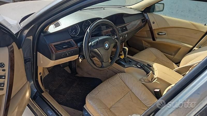 Usata BMW 530 2005 Grigio Berlina