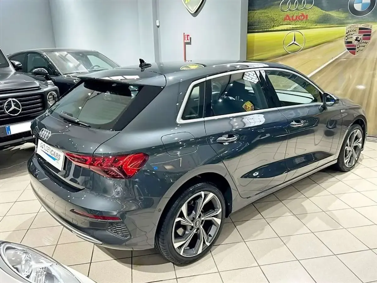 Usata Audi A3 Ambiente 116 CV (85 kW) 2023 Grigio Berlina