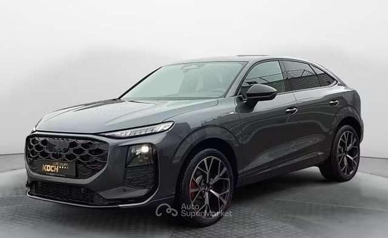 Nuova Audi Q3 S-Line 205 CV (150 kW) 2026 Daytonagrau perleffek SUV