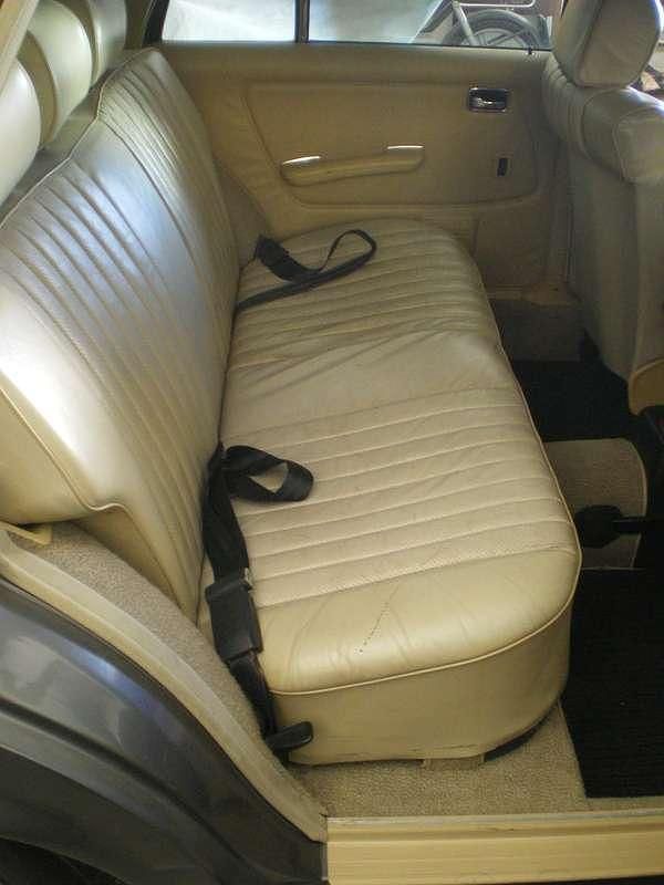Usata Mercedes E230 136 CV (100 kW) 1983 Grigio Station wagon