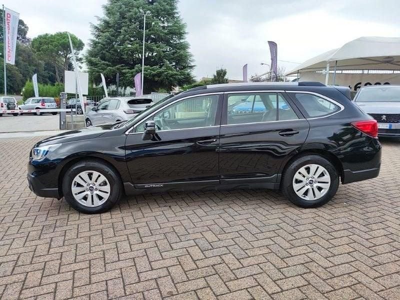 Usata Subaru Outback Style 150 CV (110 kW) 2015 Blu Station wagon