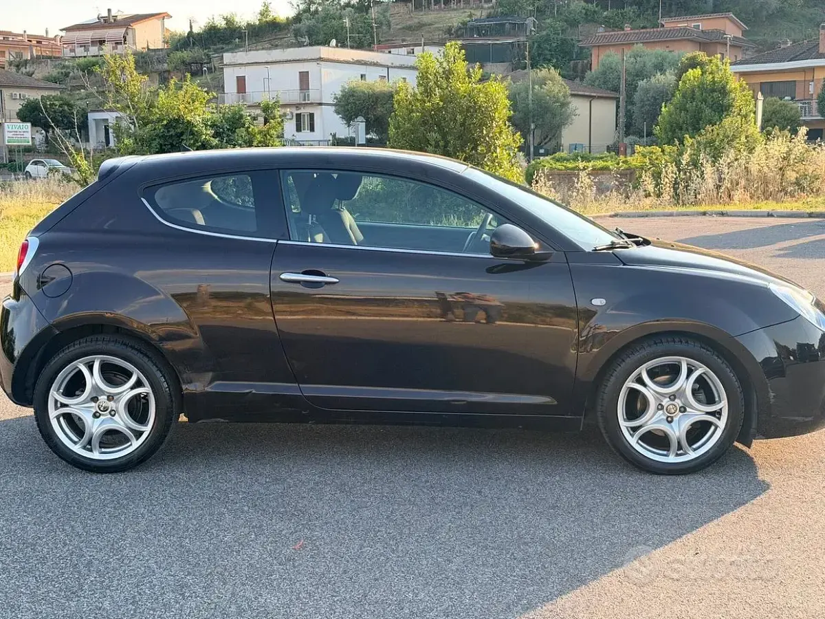 Usata Alfa Romeo MiTo 135 CV (99 kW) 2011 Nero Utilitaria