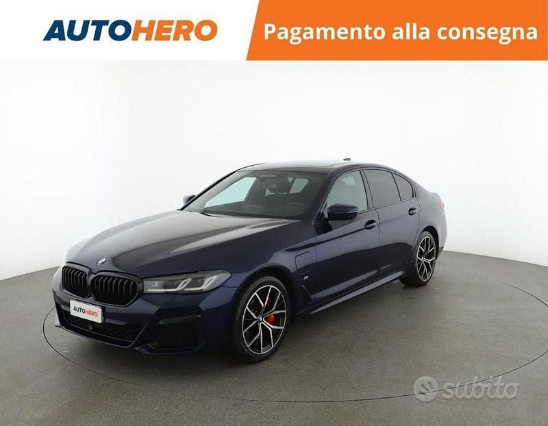 Blu Usata 2021 BMW 520 M Sport Tre volumi | 34.199 € (Ottimo prezzo) - Immagine 1/2